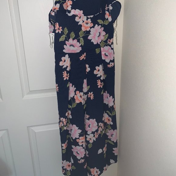 Francesca's Jumpsuit Navy Blue Floral - Picture 4 of 5
